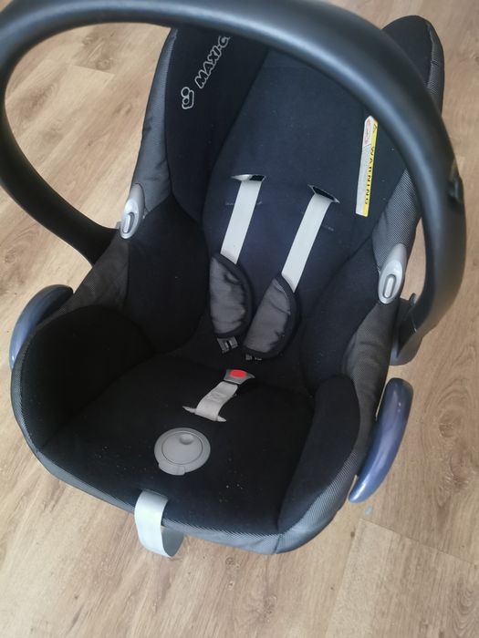 Oddam fotelik dla dziecka