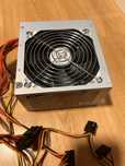Fonte de alimentação Unyka 500W para PC