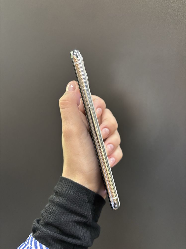 iPhone 11 Pro 256Gb Silver Unlock у Чудовому стані