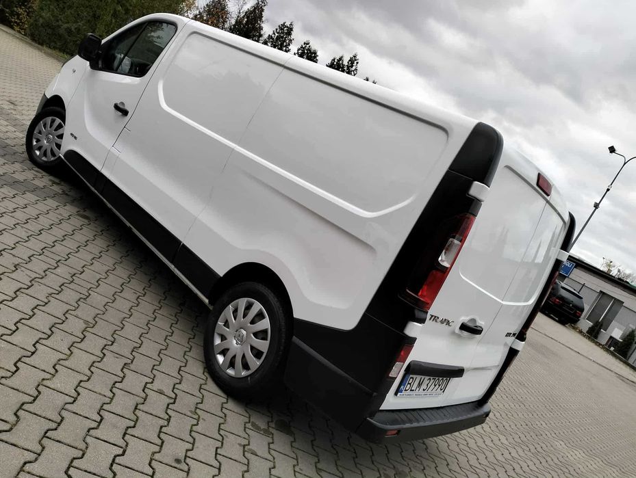 ładny Renault Trafic w longu L2H1 2016r polecam