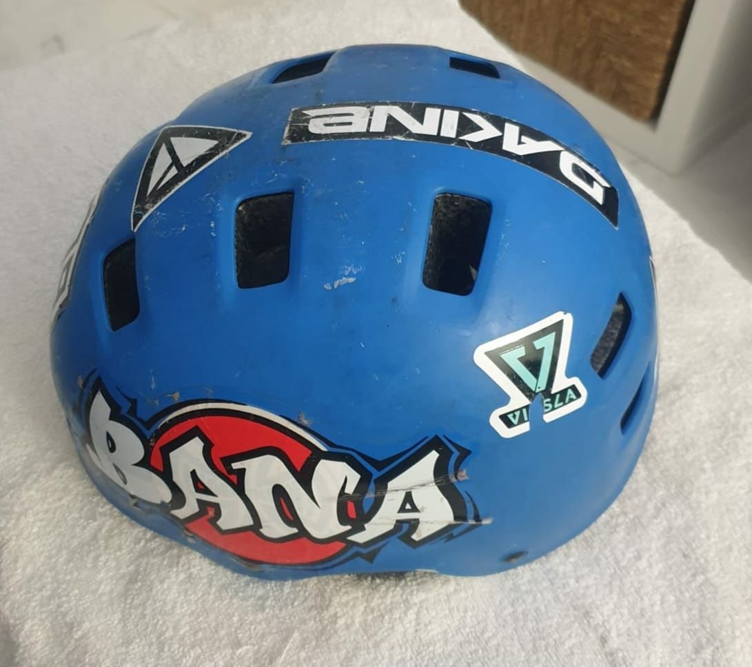 Capacete em bom estado para Skate Bicicleta etc