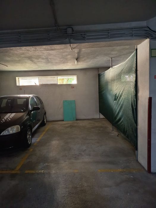 Aluga se lugar de garagem Ermesinde