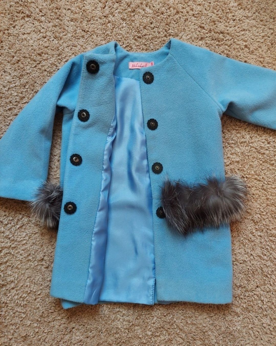 Детское кашемировое пальто. С мехом  для девочки. 104 см