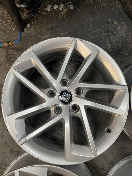 Felgi aluminiowe 17 5x112 Seat Oryginal Leon