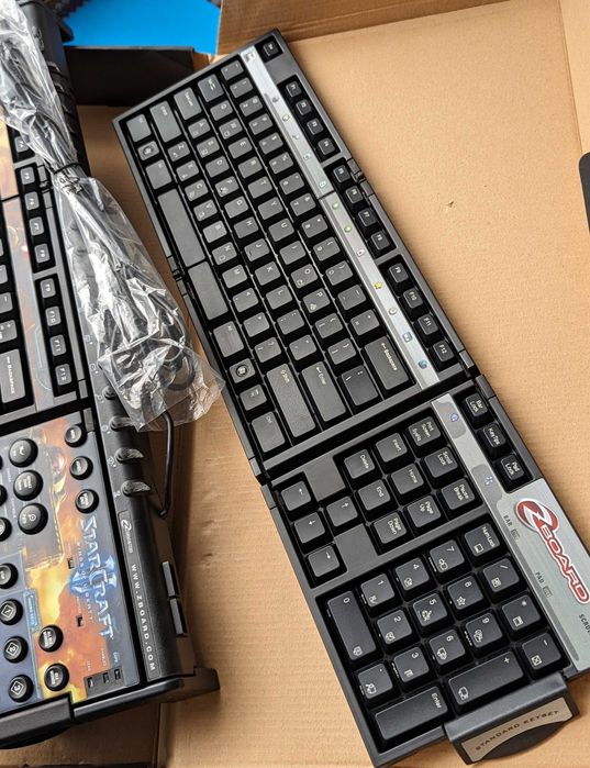 Нова вінтажна ігрова клавіатура SteelSeries StarCraft II Limited