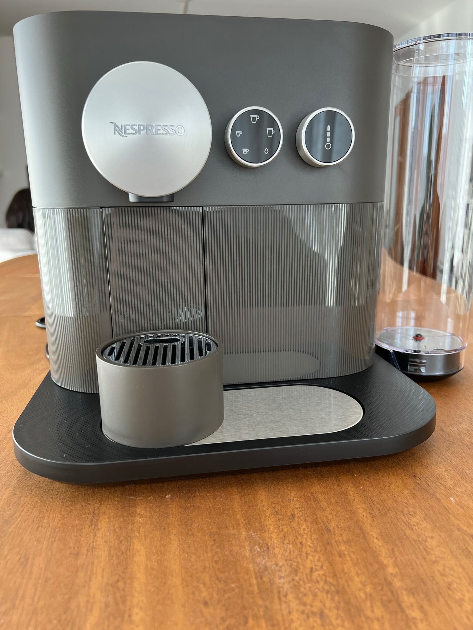 Máquina Café Nespresso Expert D80 Antracite — Como nova