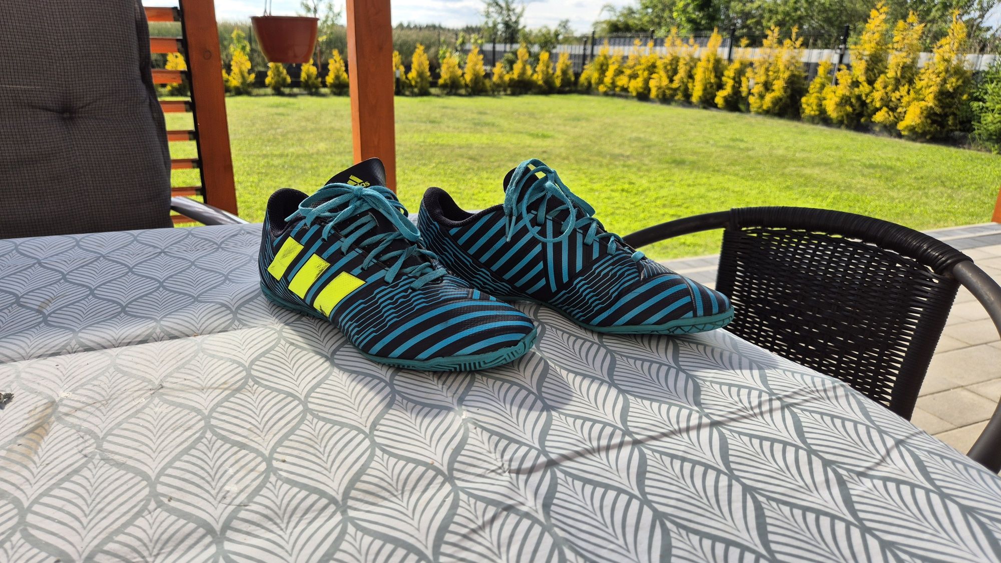 Halówki Adidas rozmiar 40 i 2/3