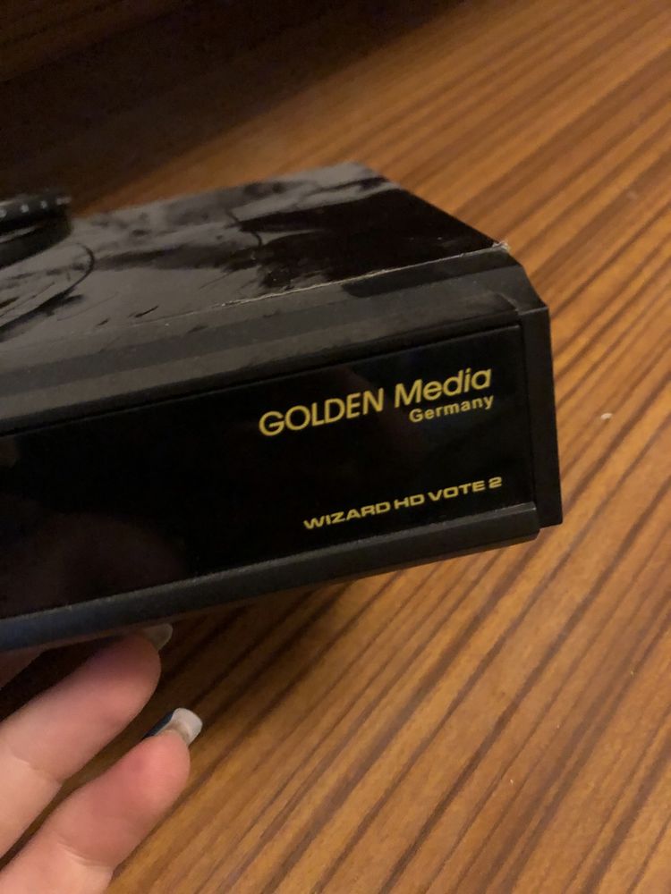 Dekoder Golden media