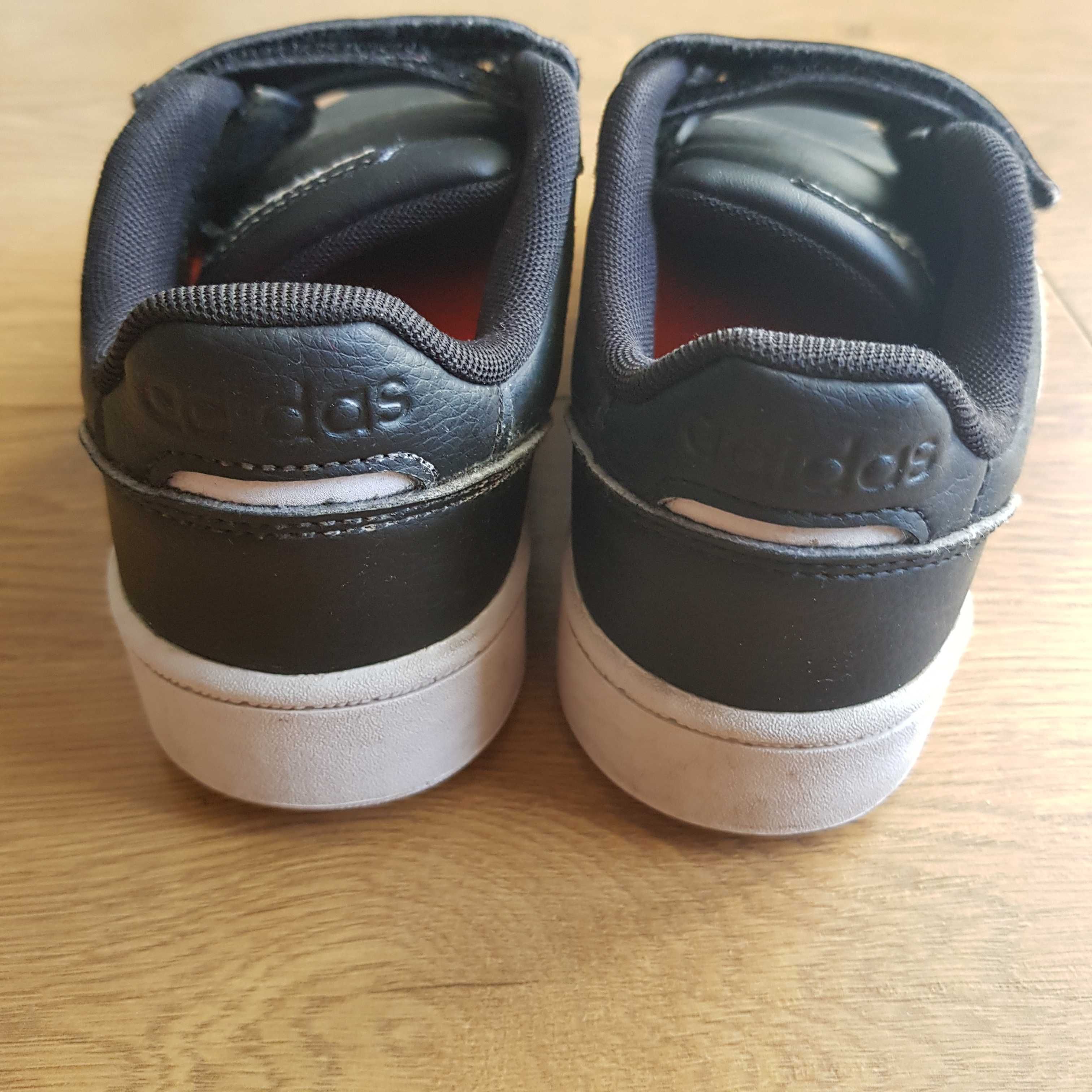 Buty adidas dla chłopca