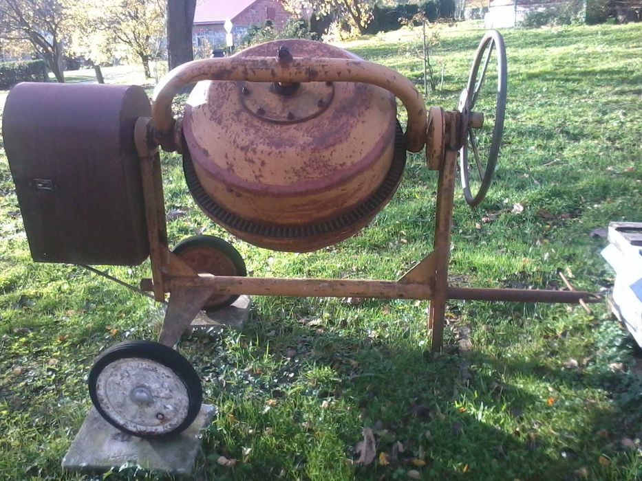 Betoniarka 150 L fabryczna-używana-sprawna