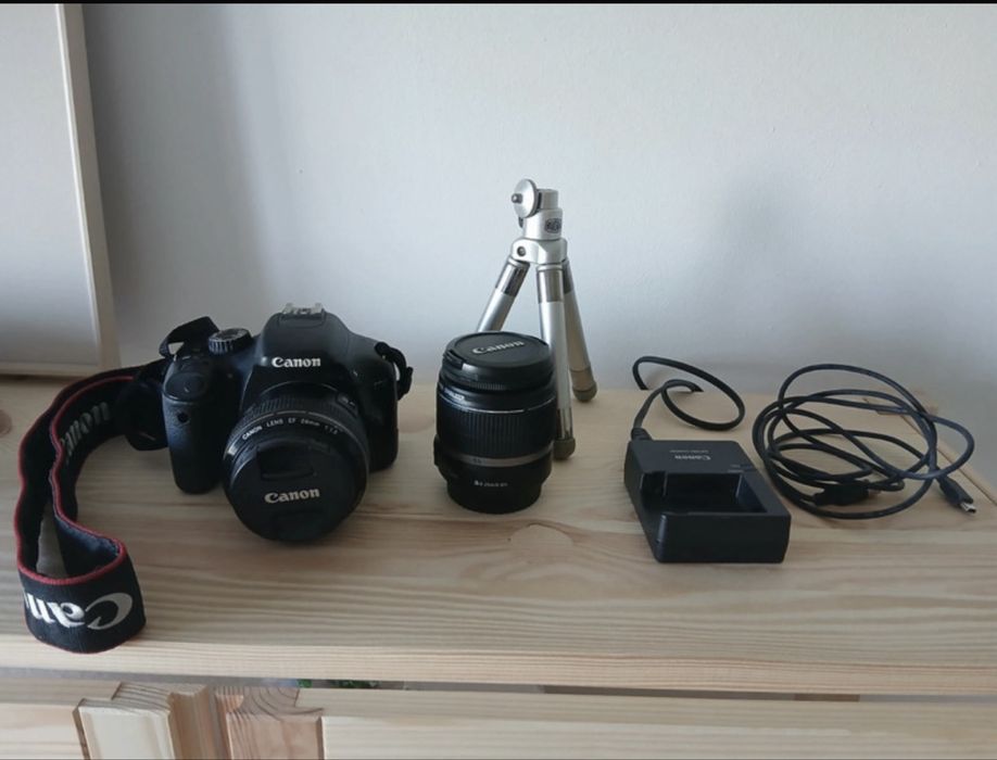 Canon 550D + lente 18-55mm + lente 28mm