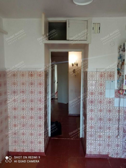 Трикімнатна квартира з автономним опаленням на першому поверсі