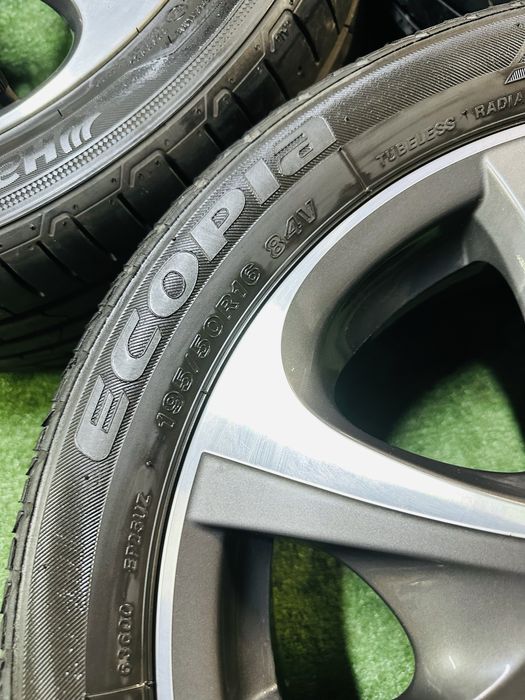 Диски 4/100 R16 Toyota 6J ET-51 з резиною 195/50