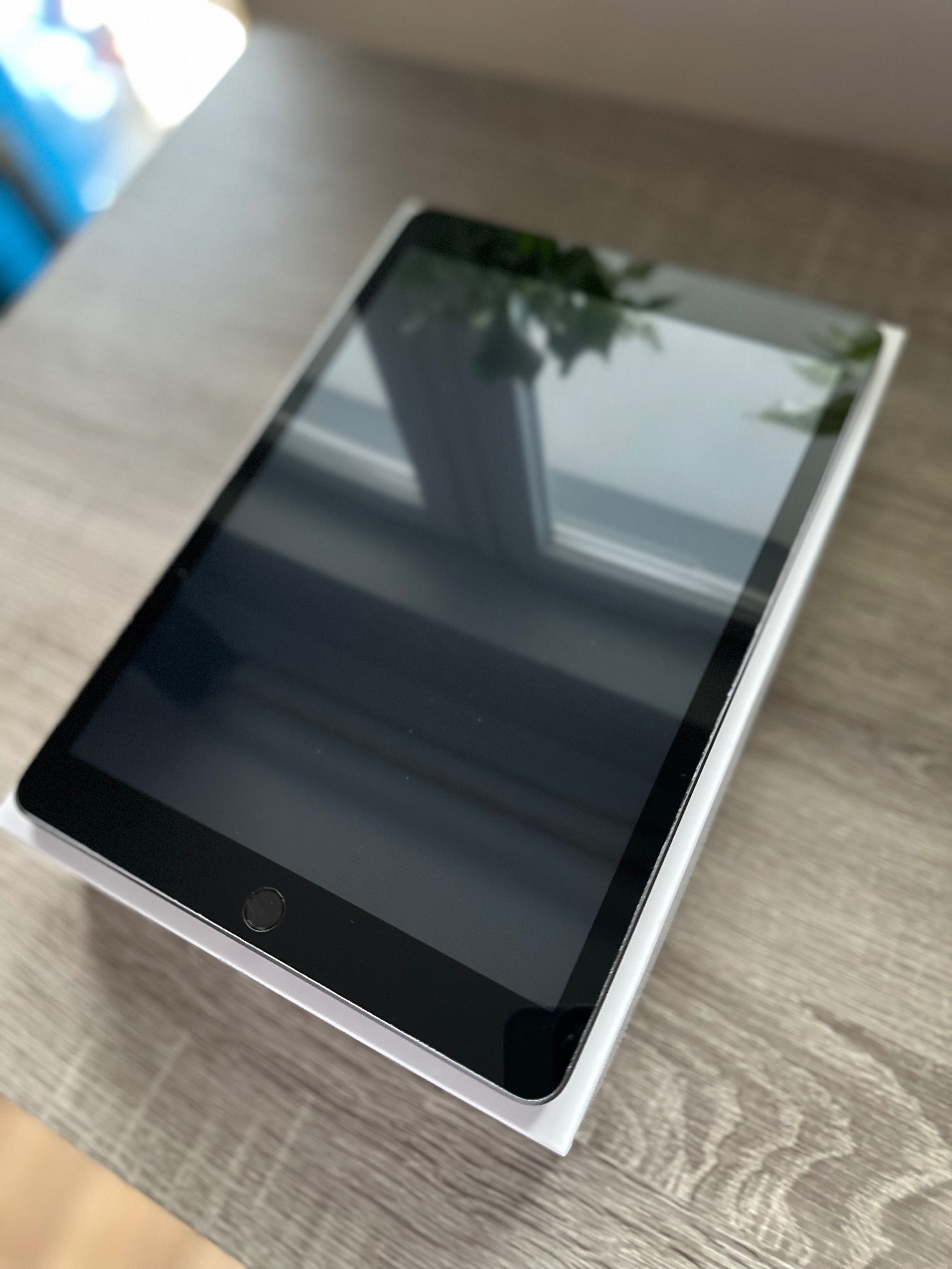 iPad 8 32GB dobry stan