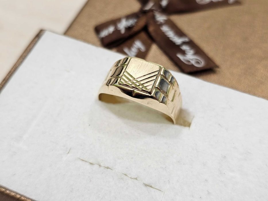 Sygnet męski wzór bardzo stylowy i elegancki PR 585 R24