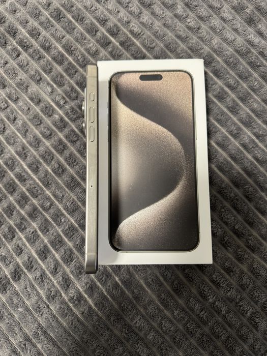 15 Pro Max / 256 gb / Natural Titan / 15 Про Макс (Новый практически)