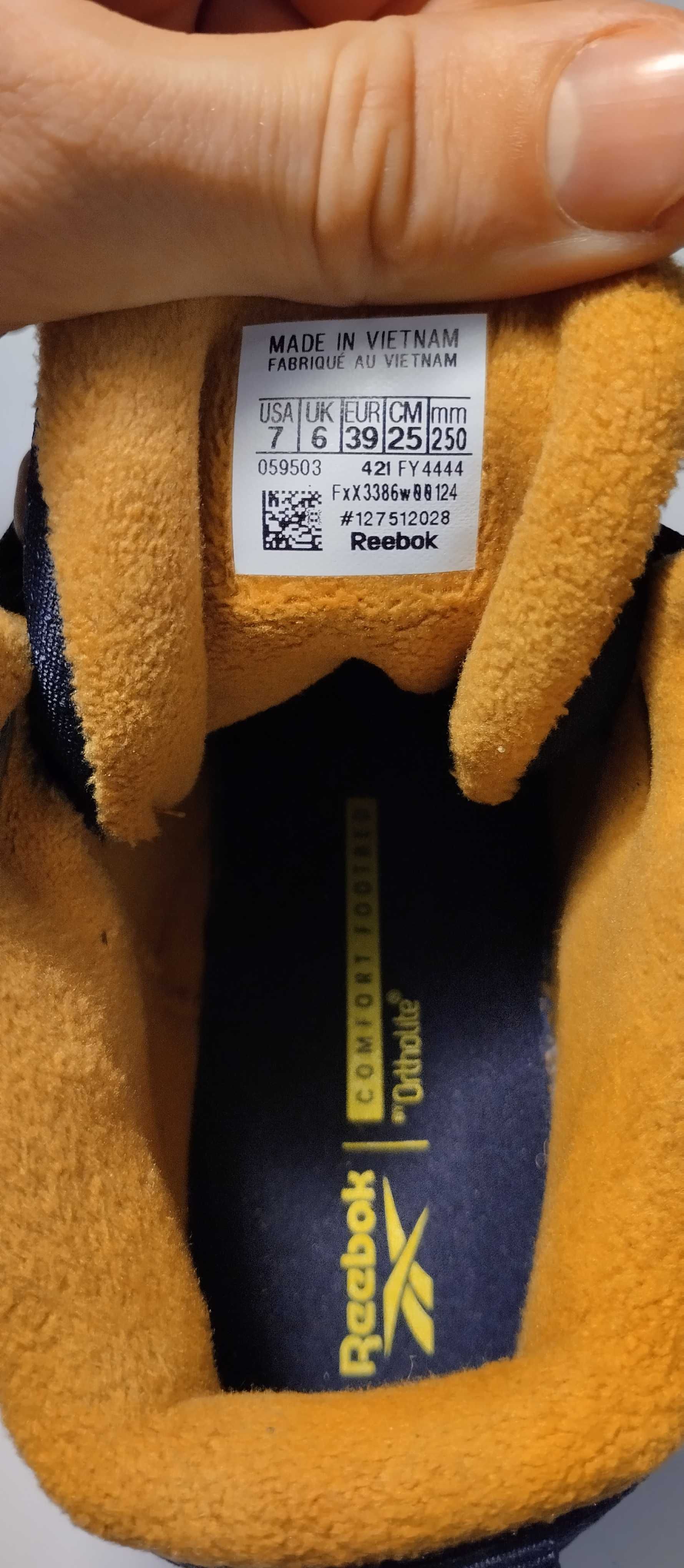 Ботинки Reebok размер 39 Еврозима