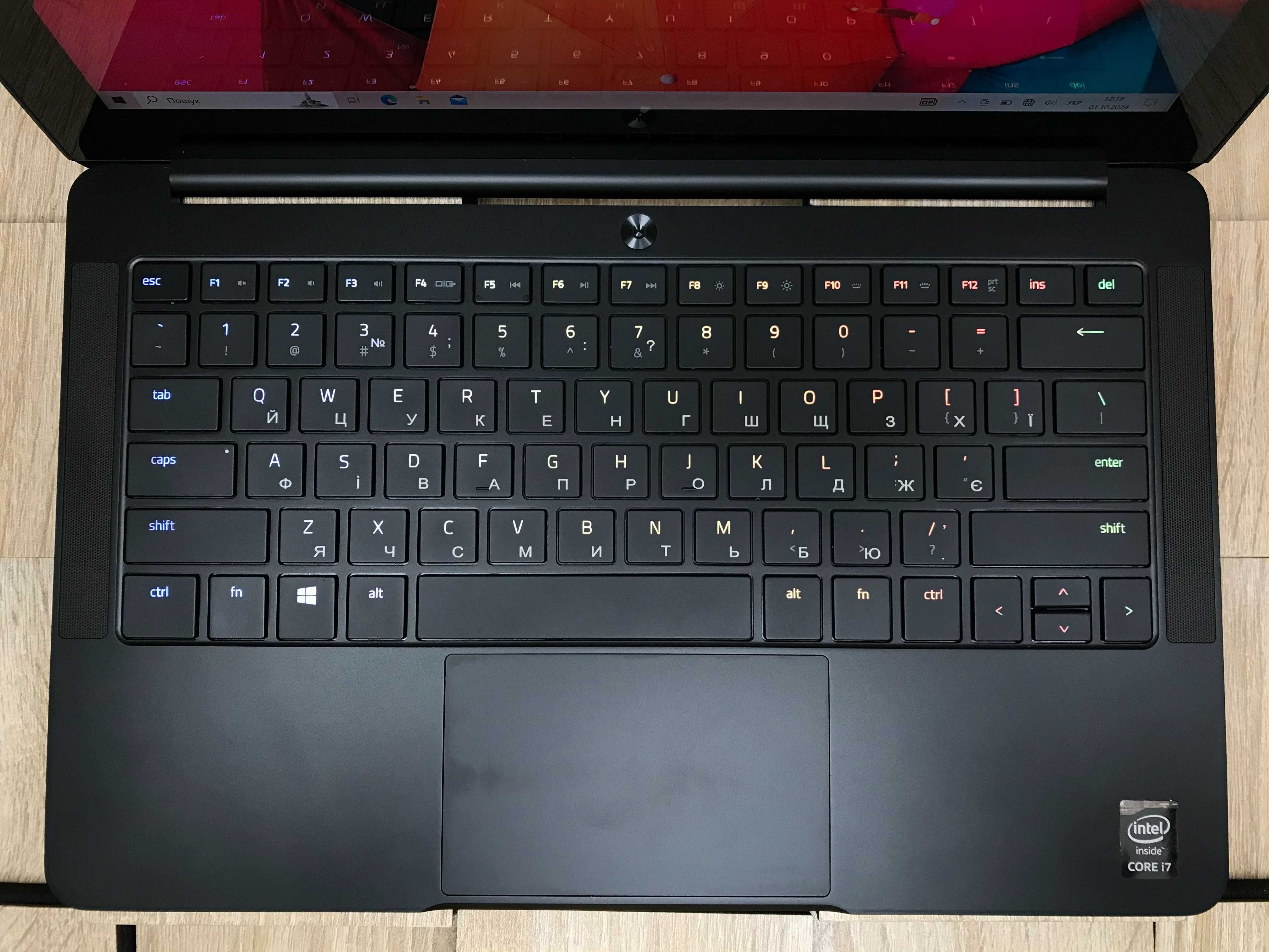 №4608 Ноутбук Razer Blade Stealth 12.5''/i7-6500U/RAM8/SSD256