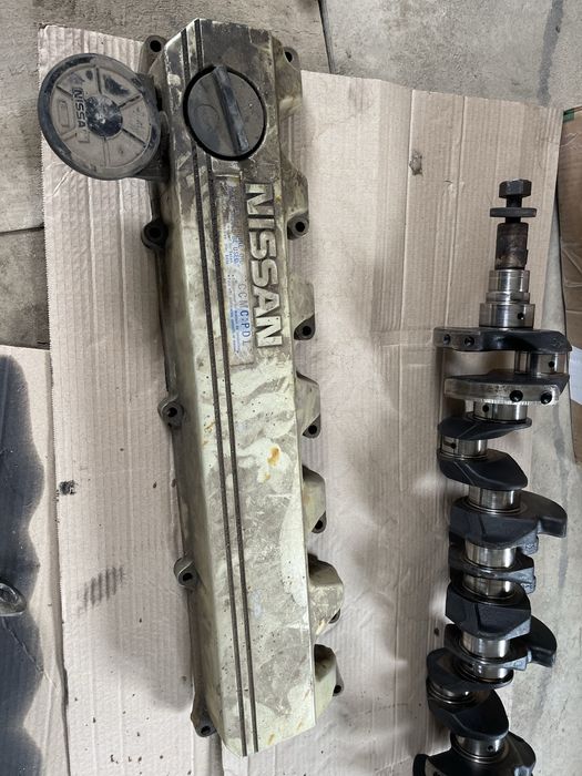 Клапанна кришка нісан патрол у 60 2.8 диз.