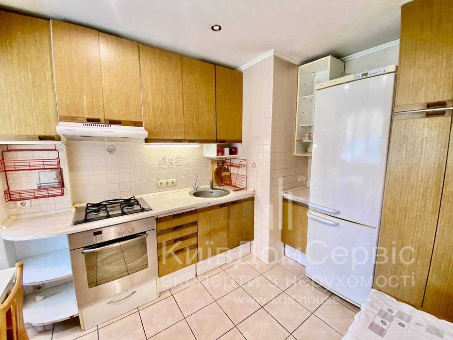 Оренда Предславинська 14 метро Палац Україна Велика