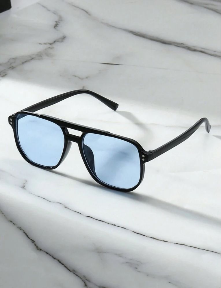 Nowe czarne uniseks okulary przeciwsłoneczne z niebieskimi szkłami