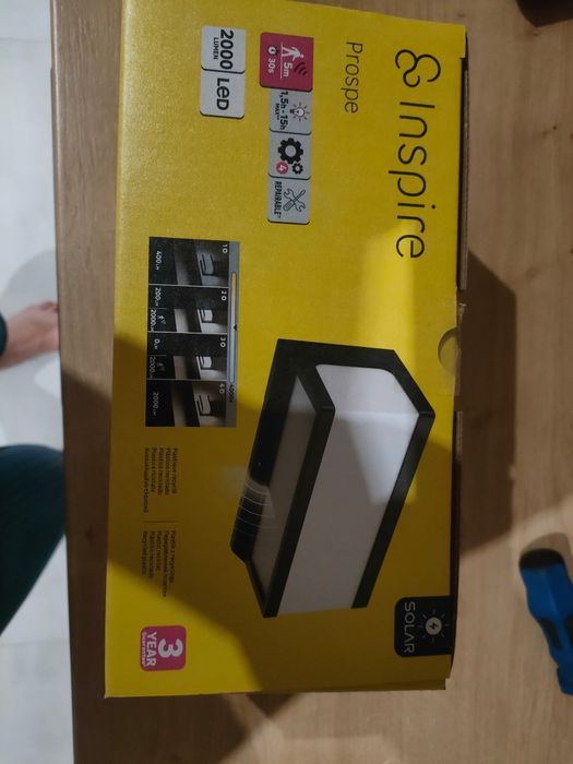 Lampy solarne czarne nowe