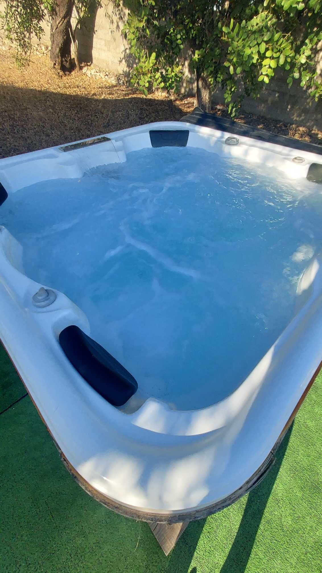 Spa/Jacuzzi exterior YH-192