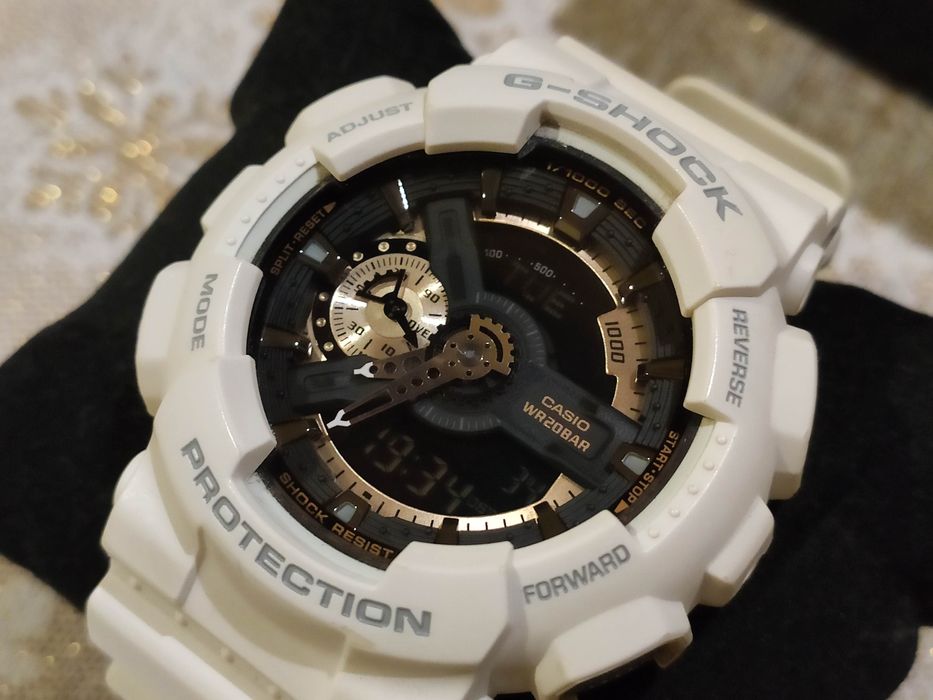 Zegarek Casio G Shock GA 110 RG biały złoty