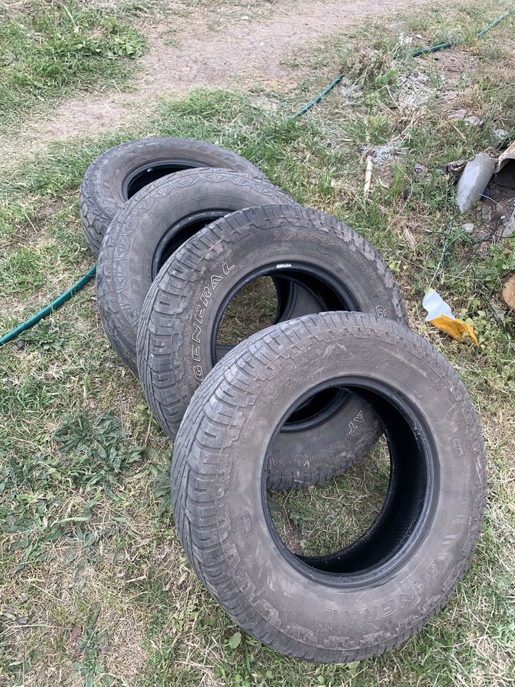 Шини різнопарки 245/70 R16, всесезонні