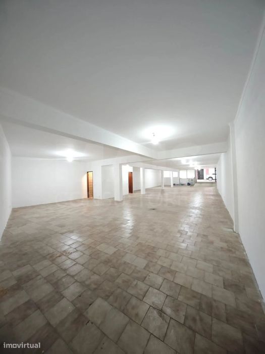 Armazém de 200m² no Centro das Caldas da Rainha