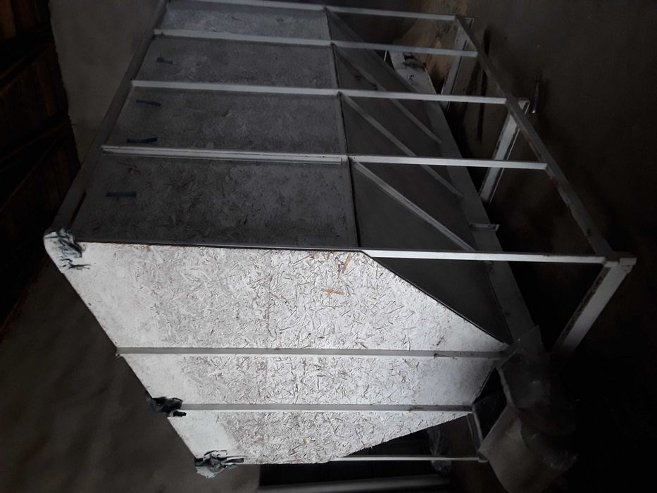 Прес для паливних брикетів