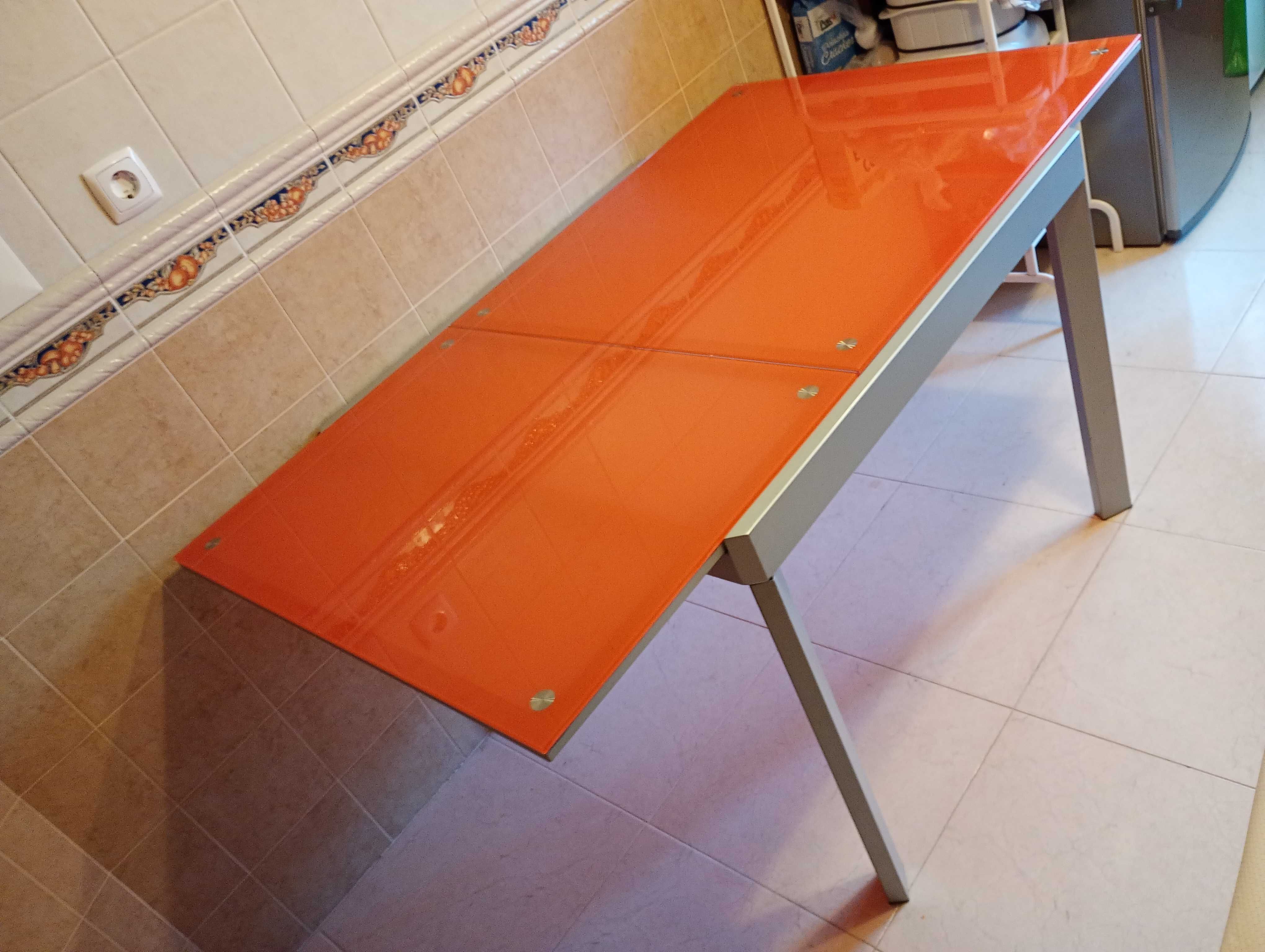 Mesa desdobrável
