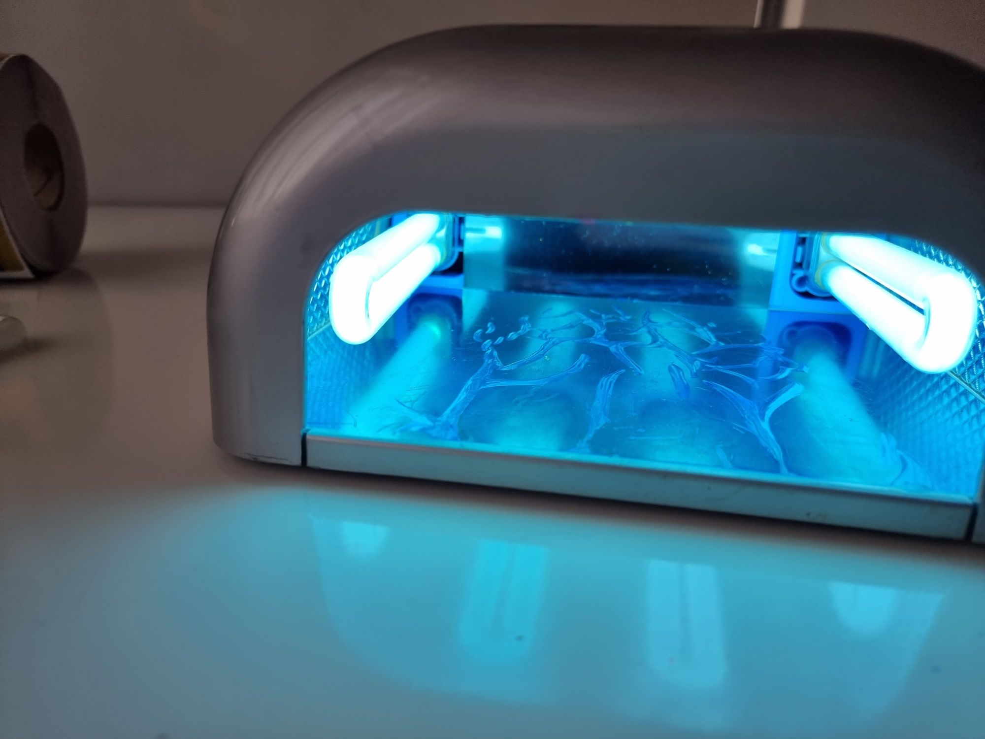 Máquina de UV com 4 lâmpadas + kit acessórios