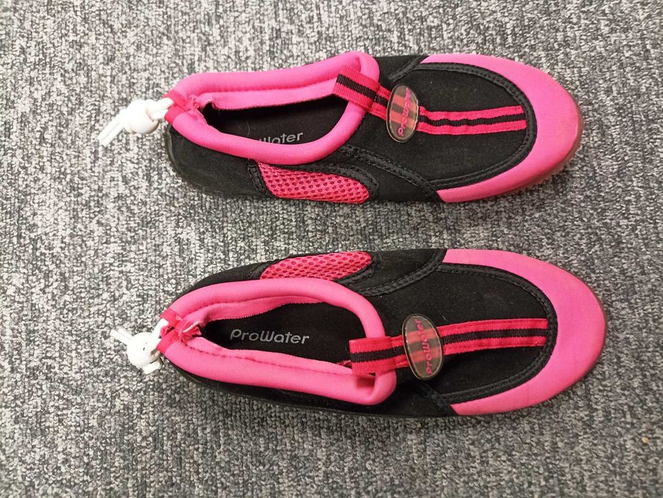 Buty na plażę do wody - ochrona przed kamieniami i jeżowcami - rozm 36