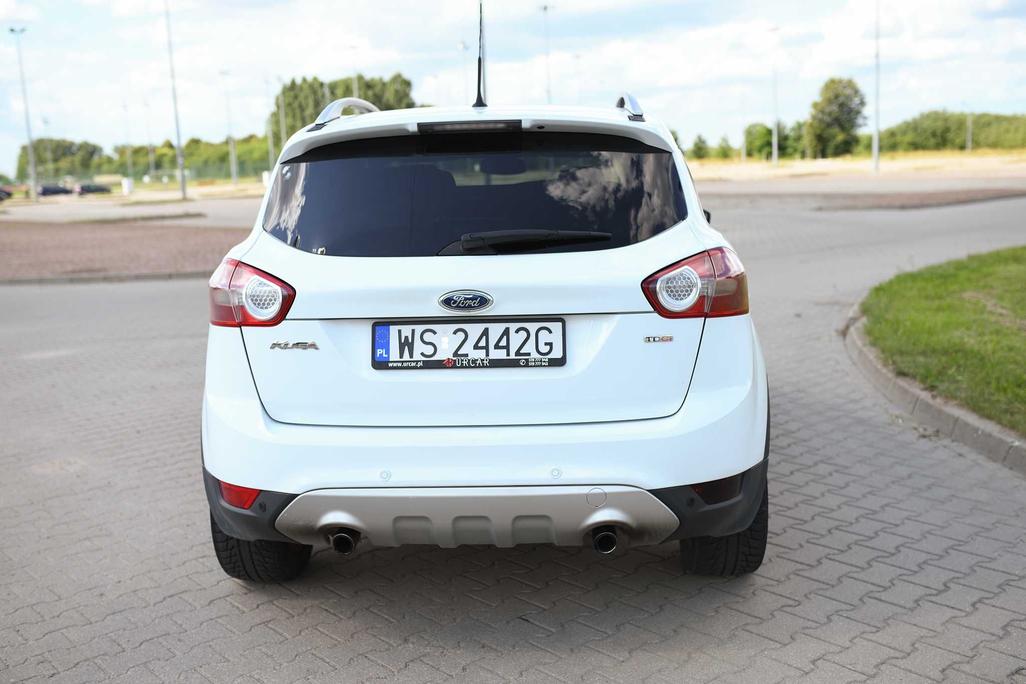 Ford Kuga Titanium 4x4 panorama