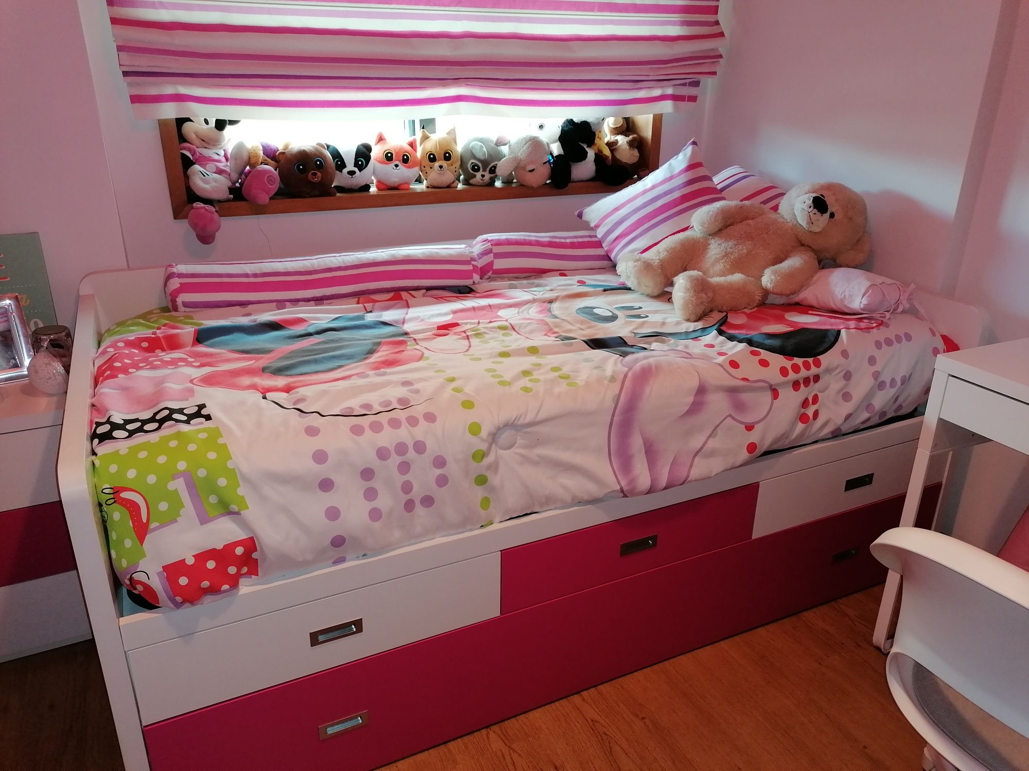 Quarto juvenil completo