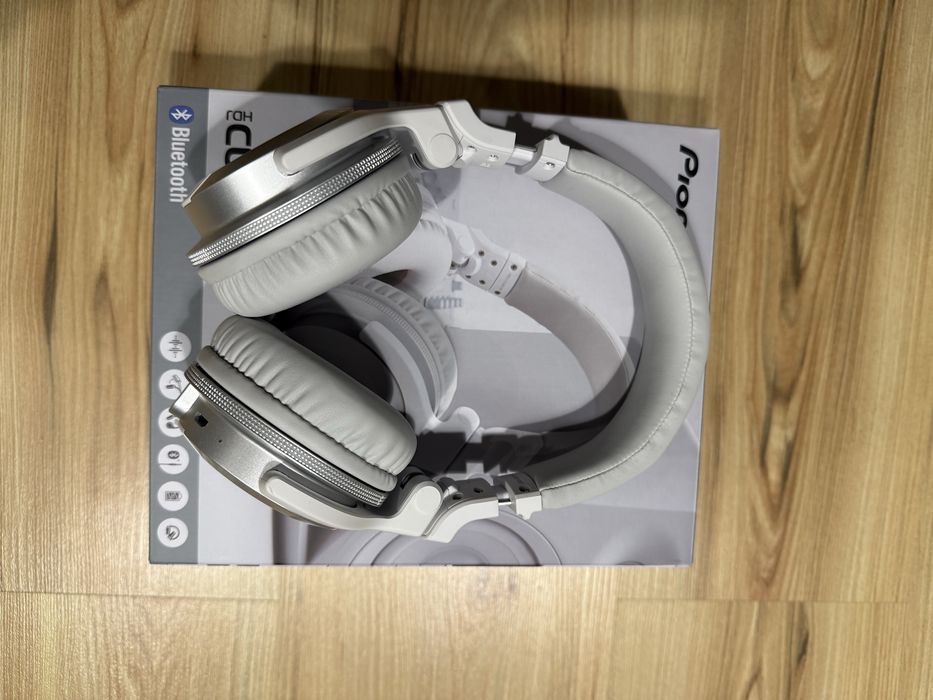 Słuchawki nauszne pionner DJ CUE1