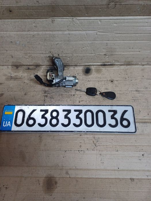 Toyota Corolla E12 замок запаленя зажиганиє зажиганіє запалювання