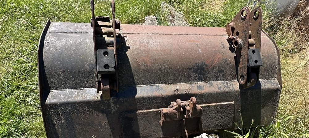 Продам фронтальний навантажувач КУН