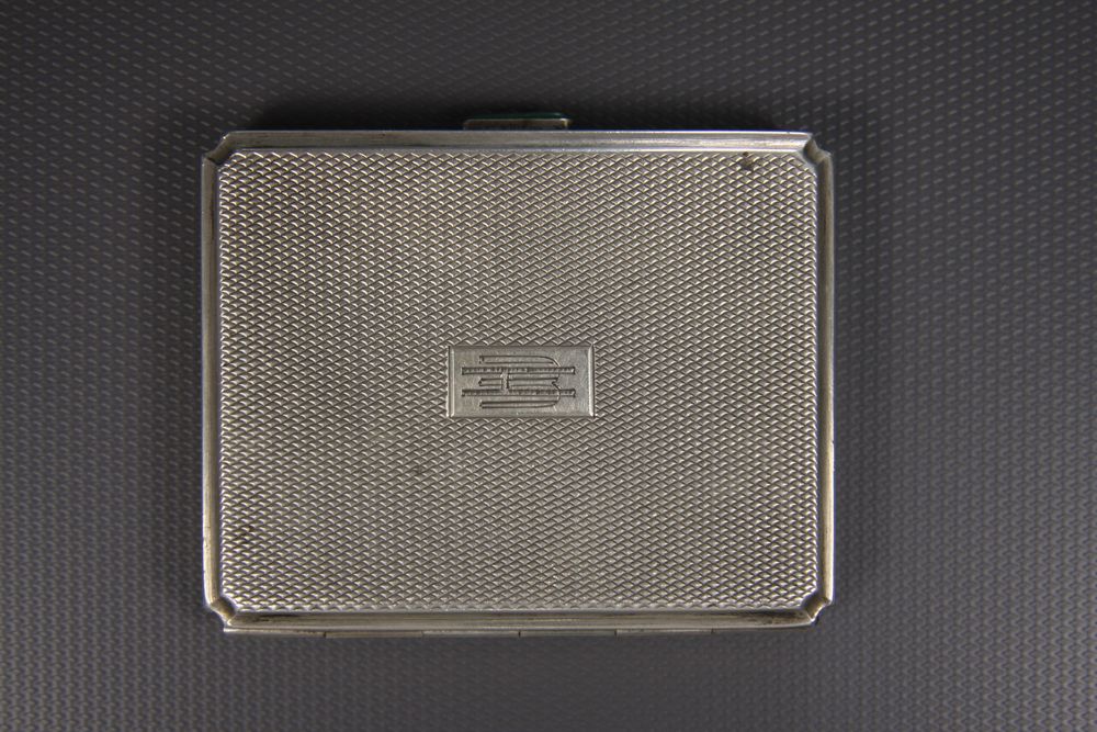 Polska zabytkowa papierośnica ze srebra, lata 30-te Wa-wa PR 3 830 Ag