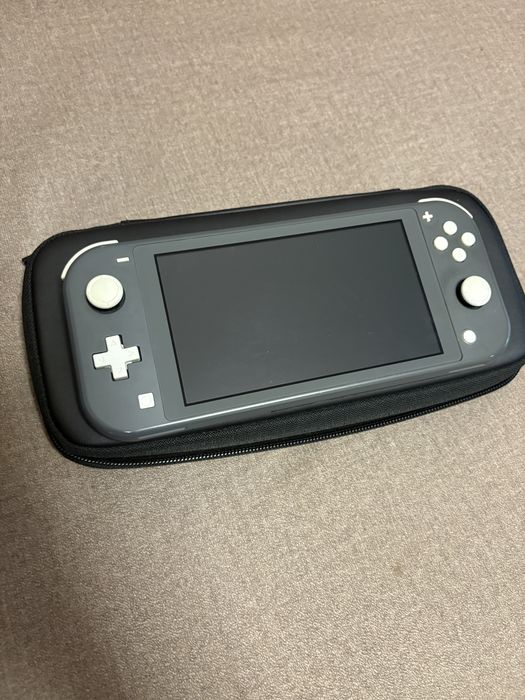 Продам Nintendo Switch Lite + 256GB + много игр