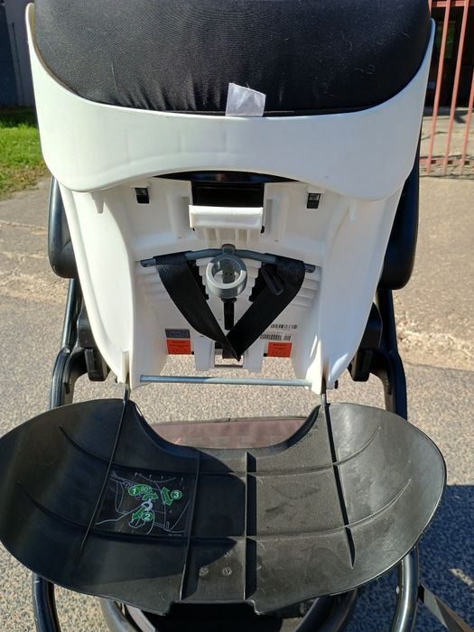 Wózek X-lander 3 w 1. Gondola, spacerówka i fotelik/nosidełko do auta