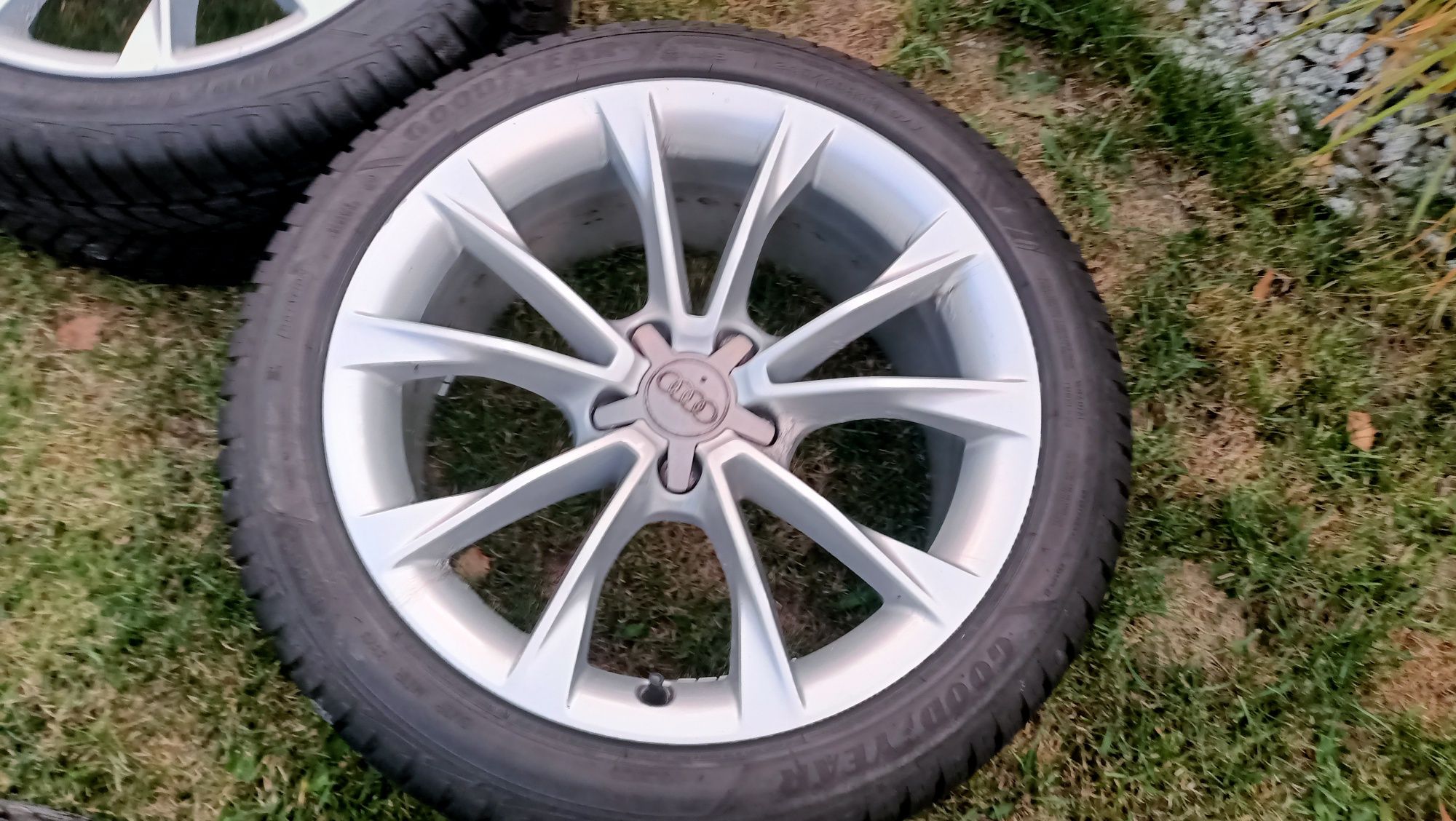 Koła zimowe felgi 18 5x112 et29 Audi A5 A4 itd 245/40/18 8mm jak nowe