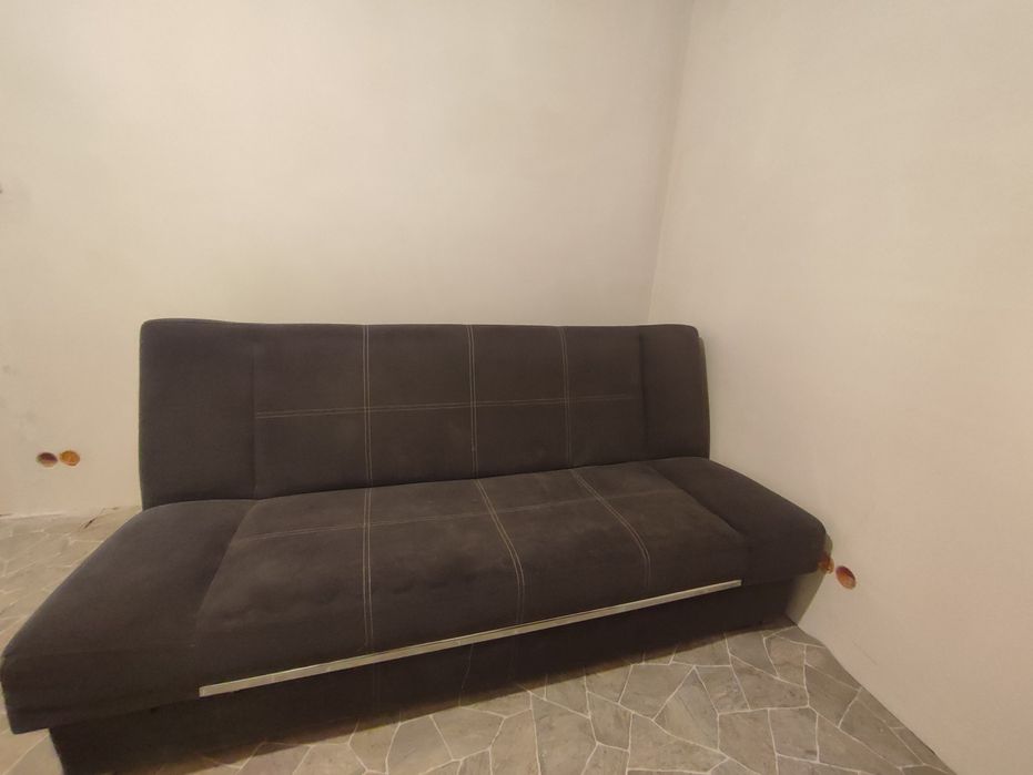 Oddam kanapę wersalkę