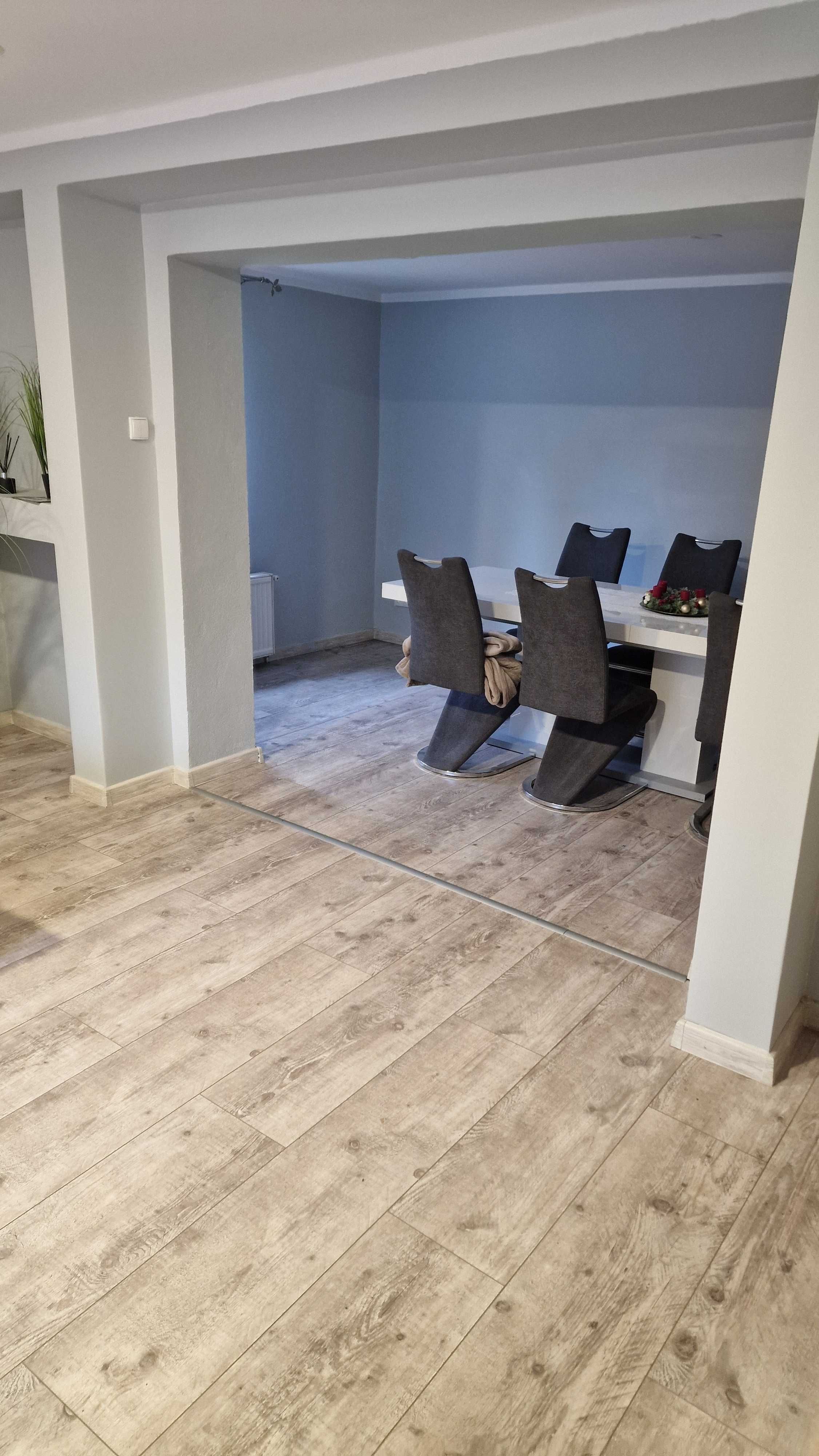 Przestronny dom 160m2 w Leśnicy.