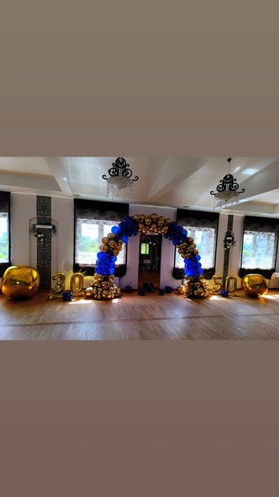 Mirror Box / Dekoracje balonowe