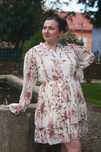 Vestido com folhos