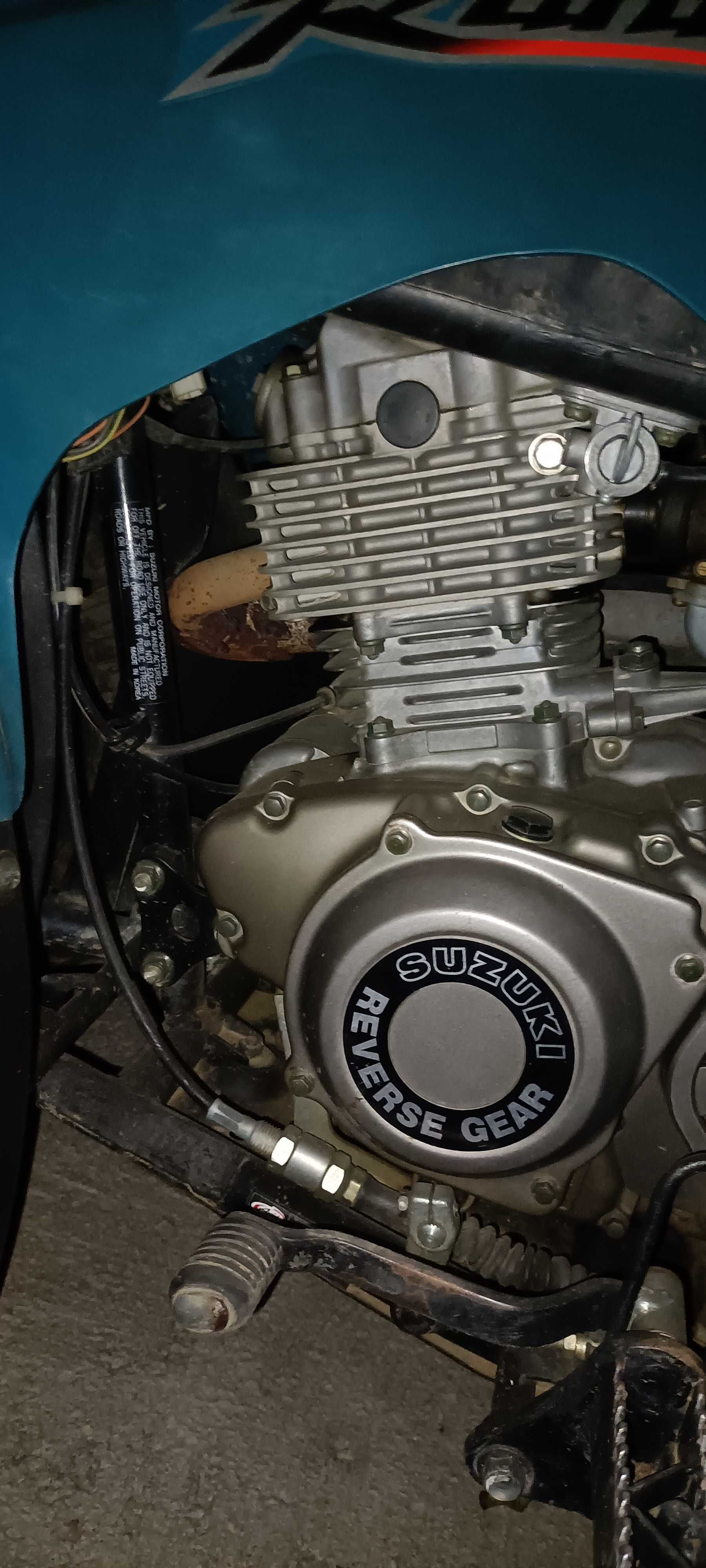 Moto 4 Suzuki LTF 160