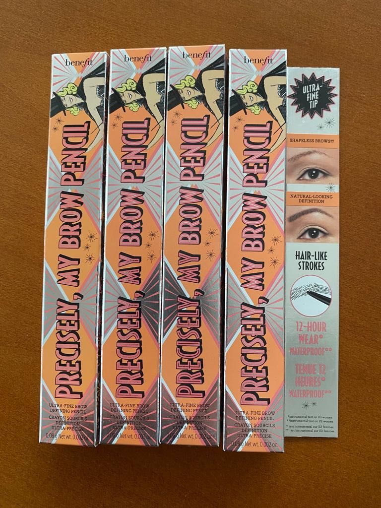 Benefit kredka do brwi Precisley My Brow Pencil