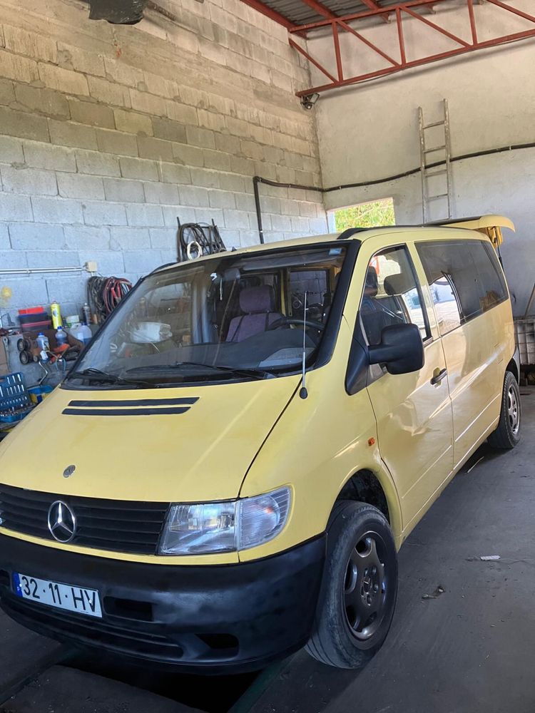 Mercedes-Benz Vito 110 CDI - 9 Lugares